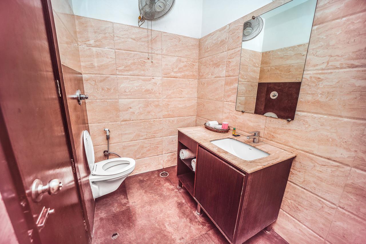 Fabhotel Basera Amritsar Buitenkant foto