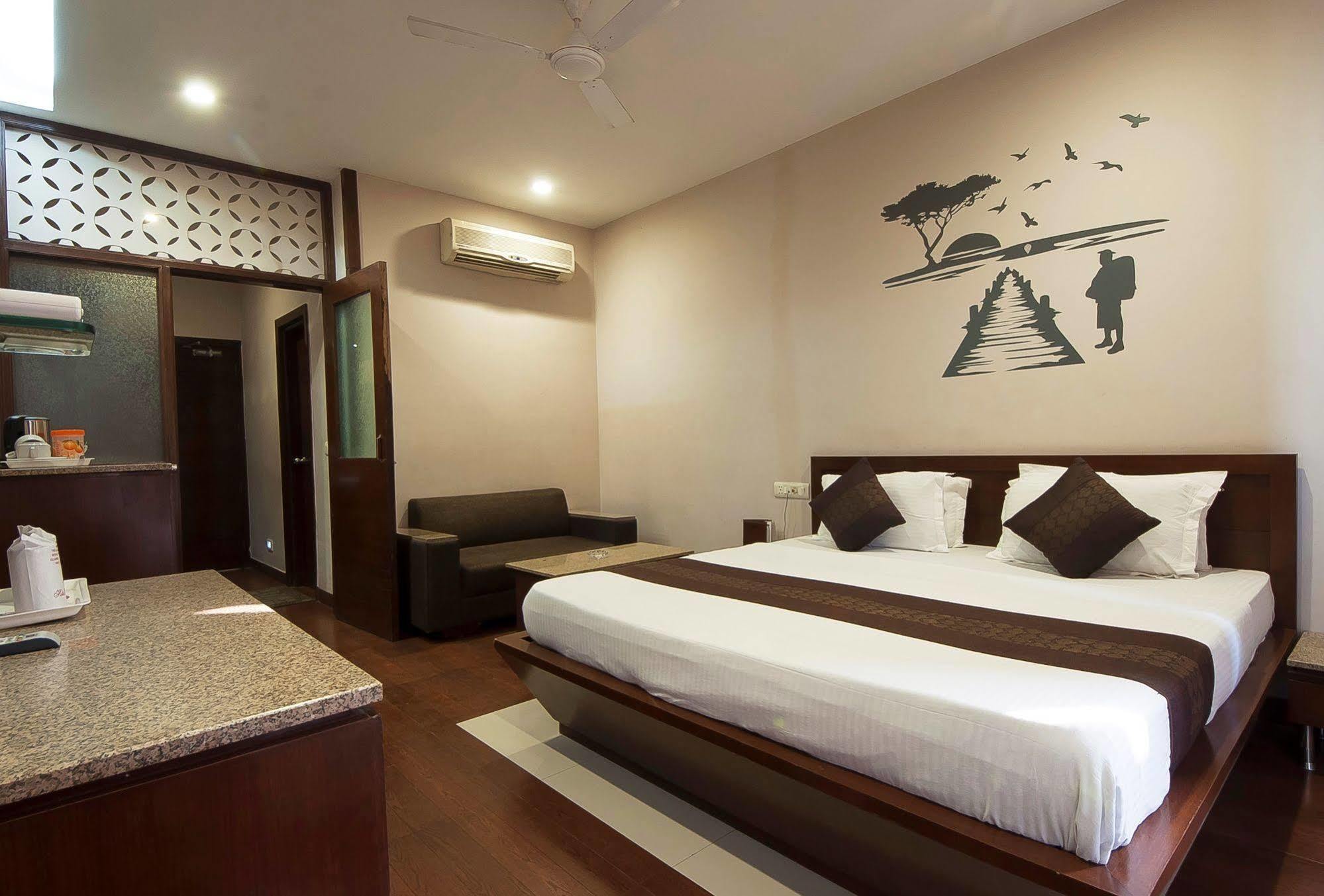 Fabhotel Basera Amritsar Buitenkant foto