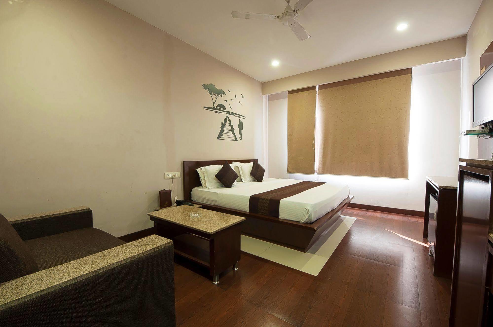 Fabhotel Basera Amritsar Buitenkant foto